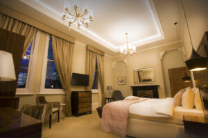Lansbury Hotel Room